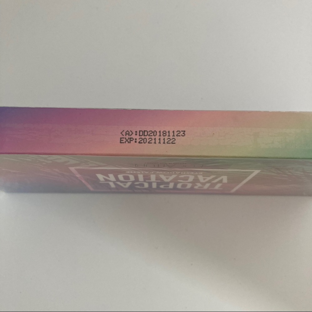 BabeBox Cosmetics Set - Picture 5 of 10